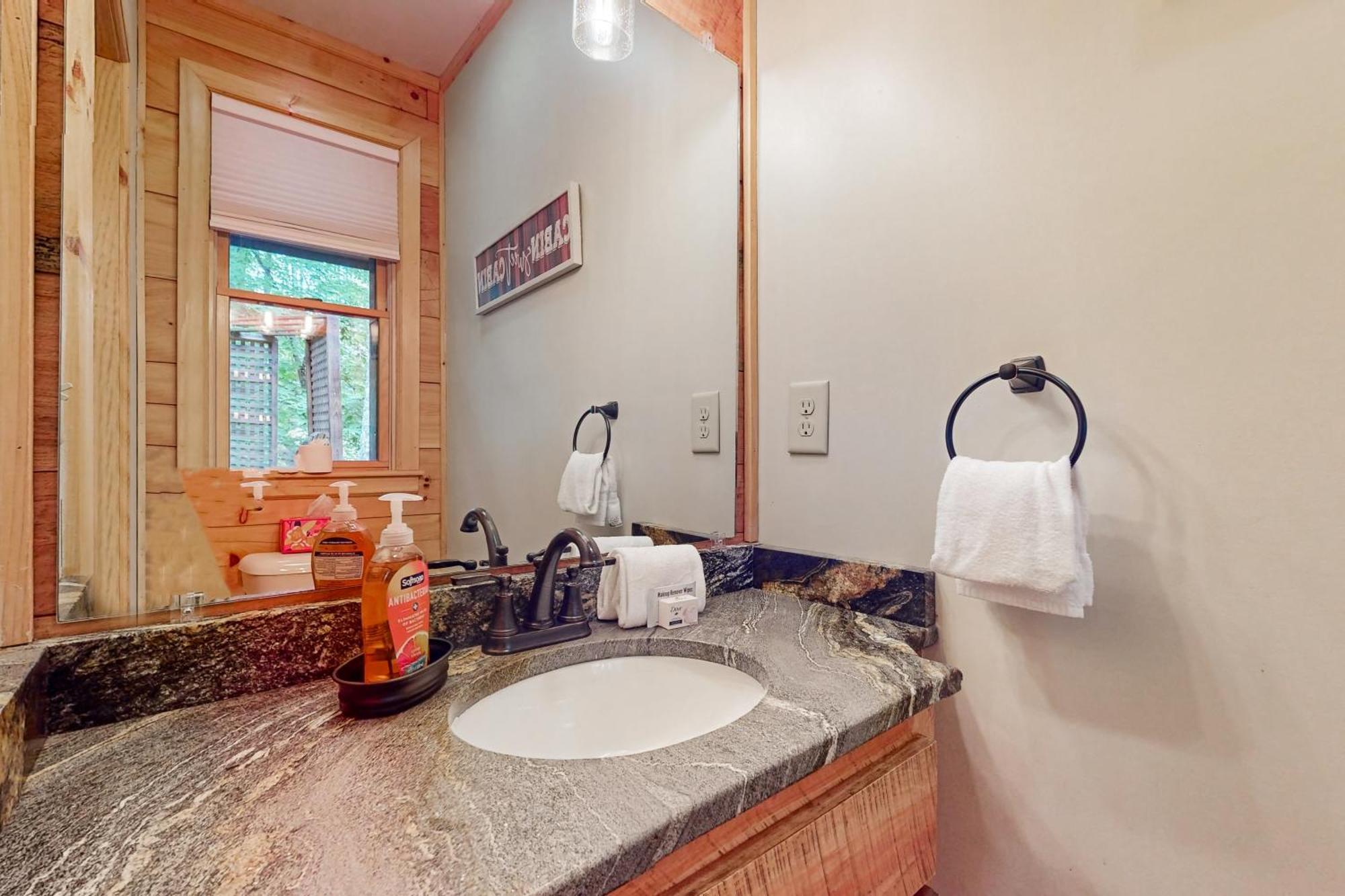 Villa Simply Devine At Water'S Edge Blue Ridge Exterior foto